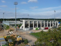 2014: Die fertige Südtribüne bekommt ihr Dach 2014: Die fertige Südtribüne bekommt ihr Dach