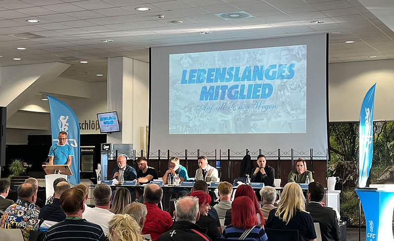 Die lebenslange Mitgliedschaft wurde beschlossen Die lebenslange Mitgliedschaft wurde beschlossen