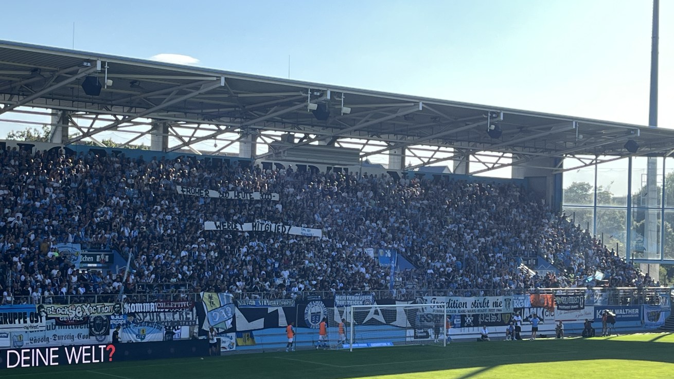 Ein Festakt mit jähem Ende an der Gellertstraße: Der Club besiegt den Schacht mit 3:1!